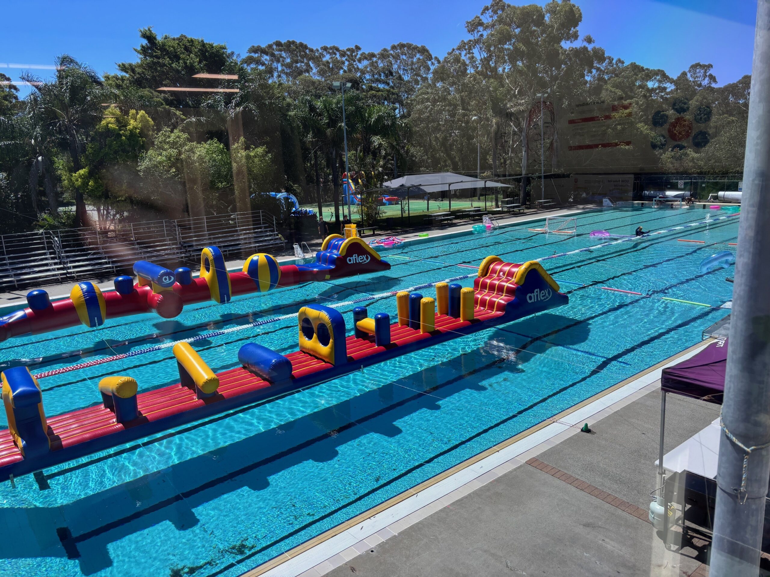 Pool inflatables in action - UniActive Pool Party